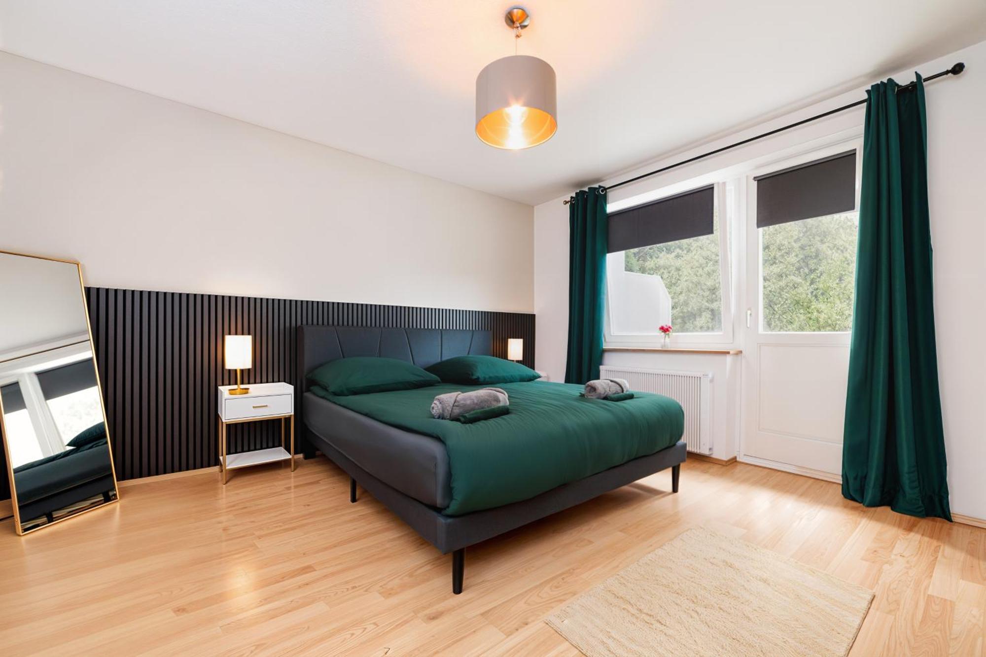 Smart Home - Essen - Perfect For 5 Guests! Central - Balcony - Netflix - Free Parking Zone Екстериор снимка