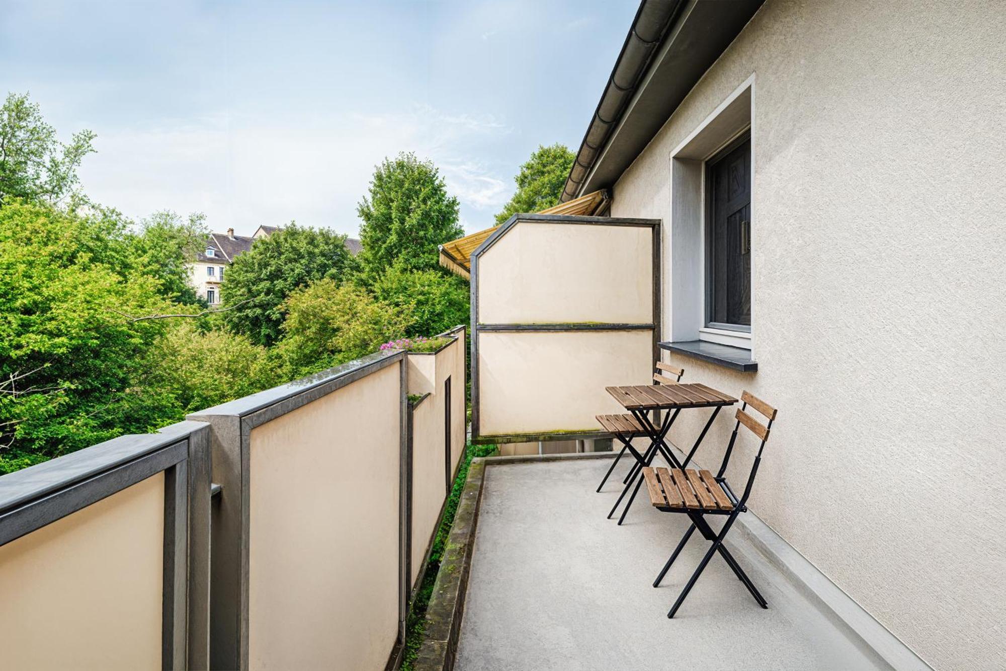 Smart Home - Essen - Perfect For 5 Guests! Central - Balcony - Netflix - Free Parking Zone Екстериор снимка